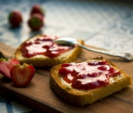 photo-1468577760773-139c2f1c335f